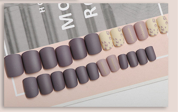 Enormous kart - Trendy Nail Patches with 70 Stylish Designs | Reusable Detachable Manicure Stickers for Women