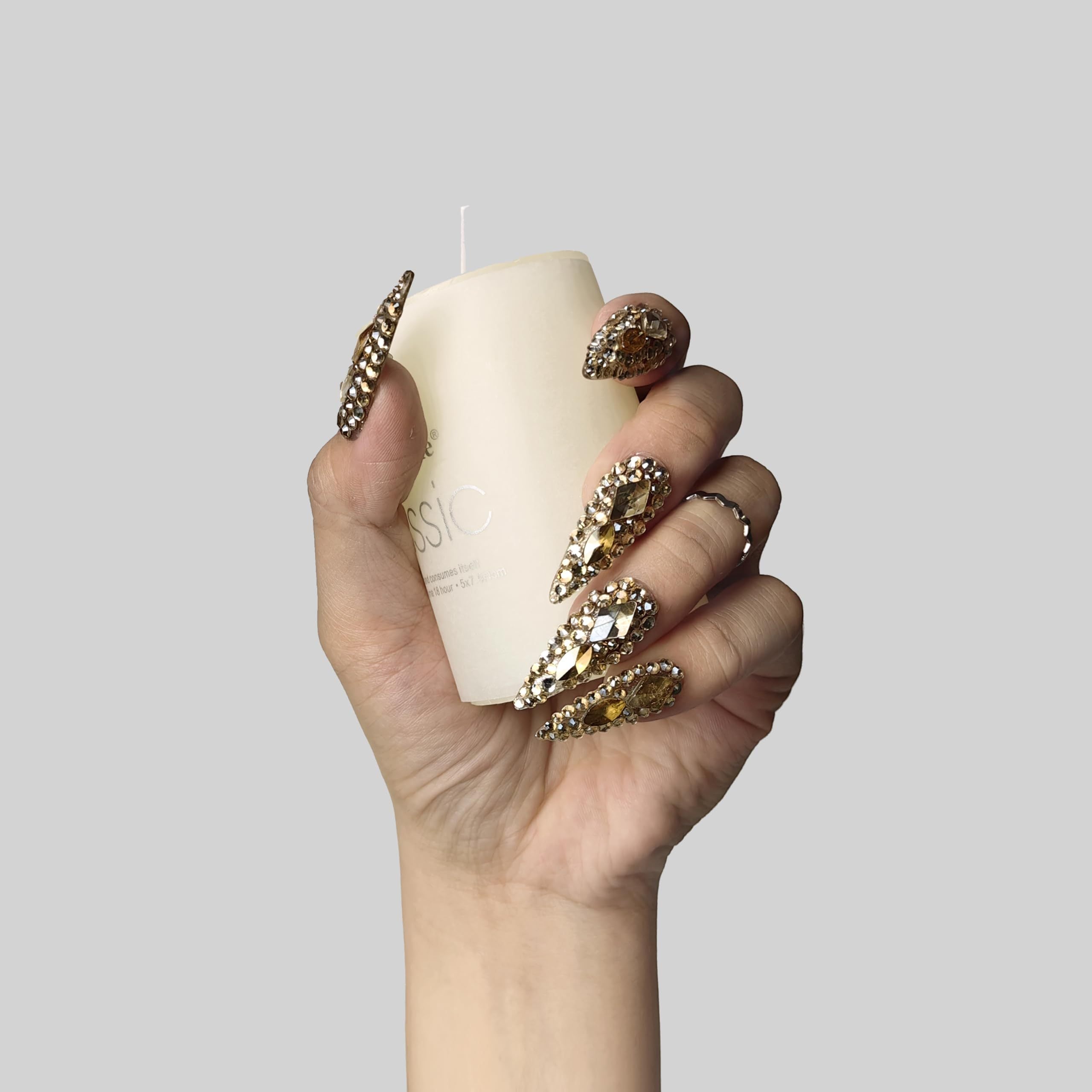 Enormous kart - Sparkly Stiletto Press-On Nails for Women – Reusable Glitter Fake Nails for a Glamorous Look