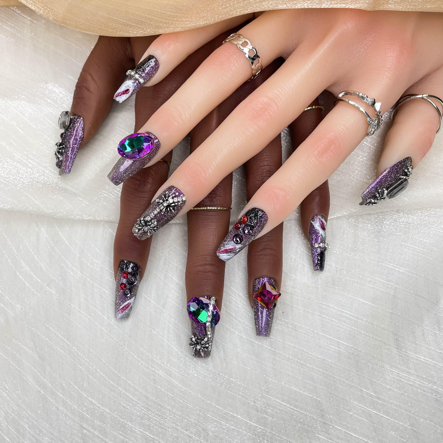 Royal Arachnid Handmade Short Press-On Nails – No-Fade Soft Gel Fake Nails with Seamless Fit, Gradient Design & Nail Charms for Women